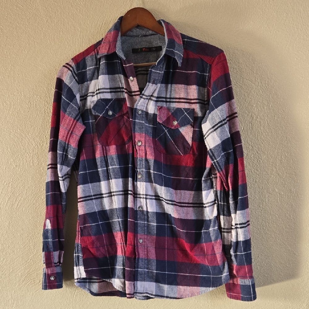 Casual Plaid Button Down Shirt - Red, Blue, and White